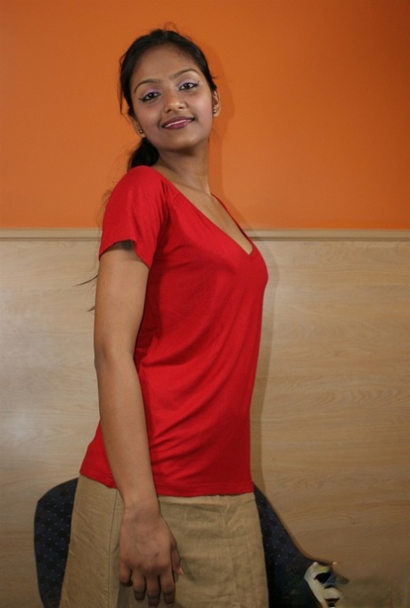 Divya Yogesh free photos