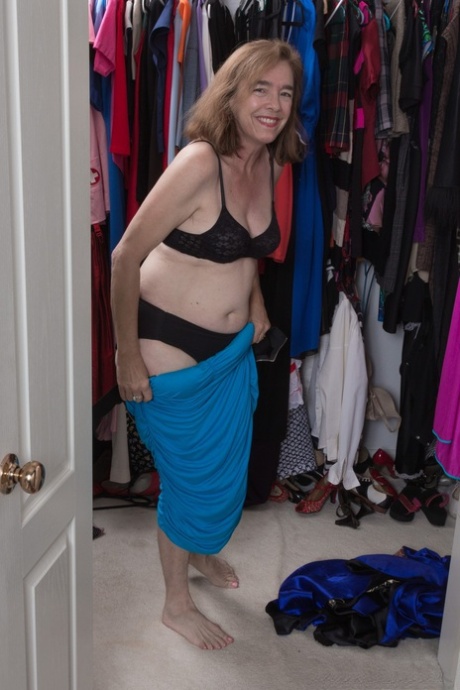 62 year old woman pregnant naturally