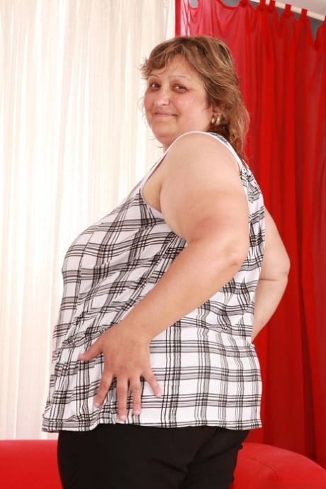 sexy fat granny hot photos