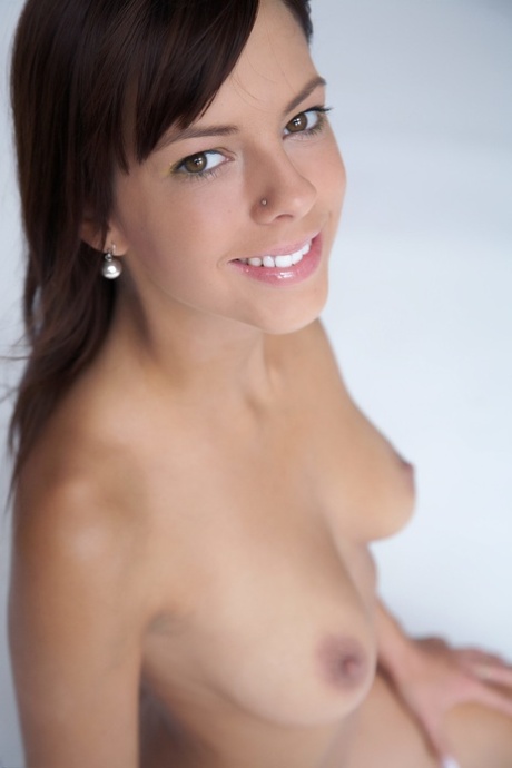 femme amateur mature naked photo