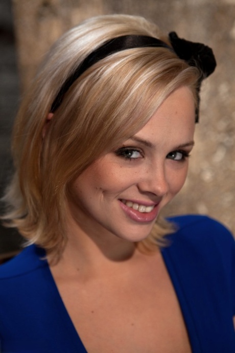 Katie Kox naked photos