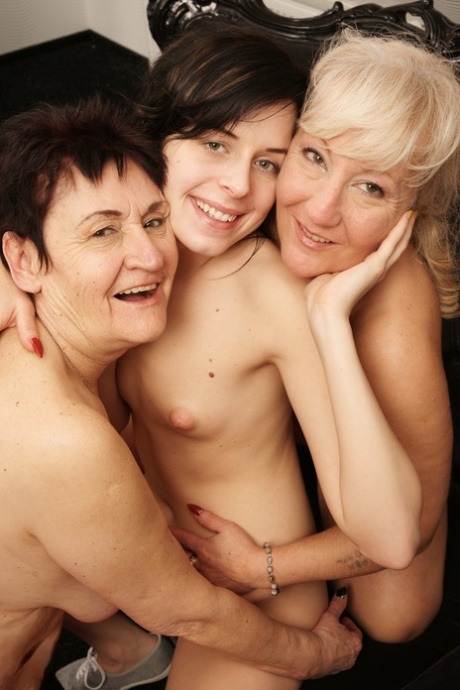 granny lesbians x free photos